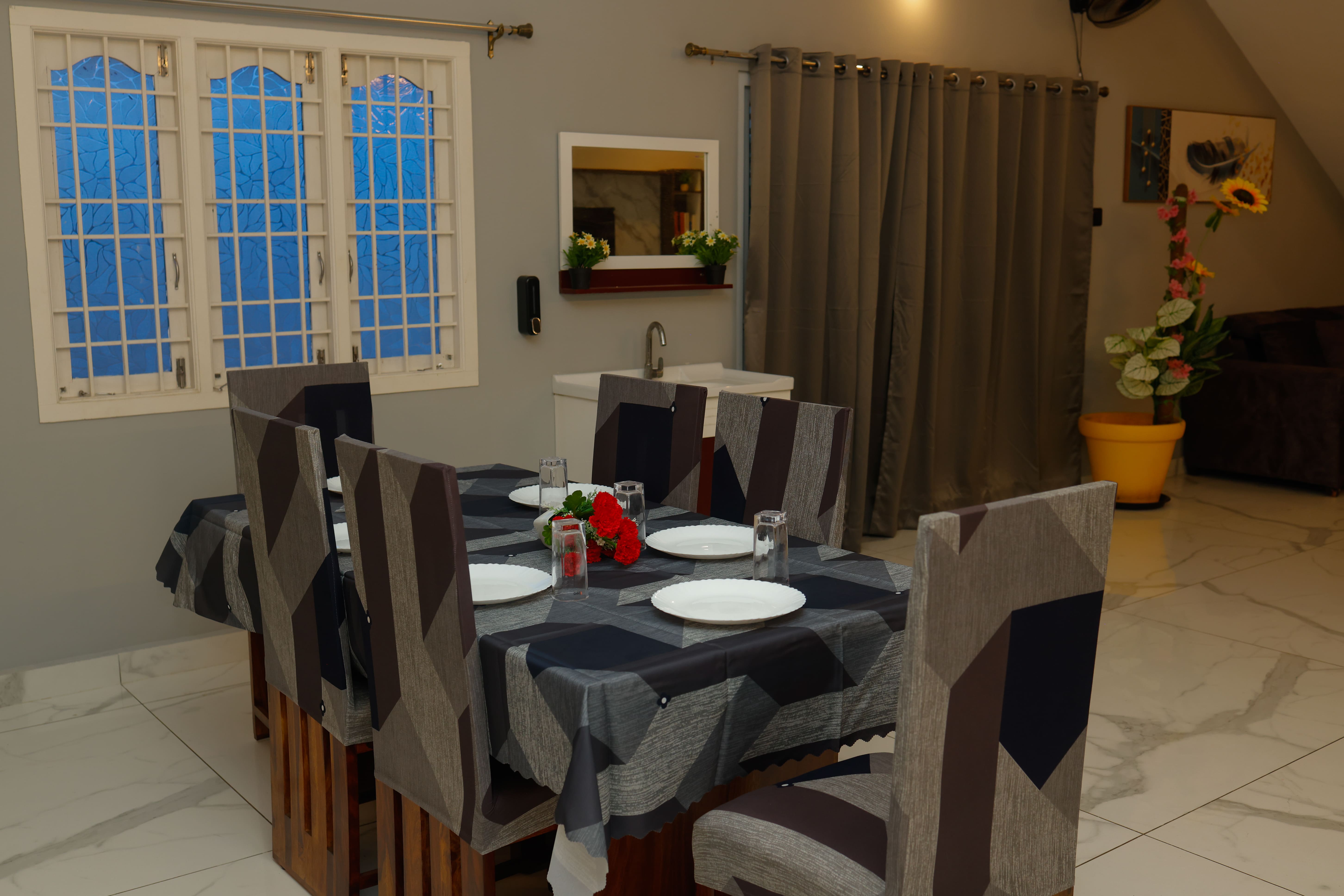 Villa dining